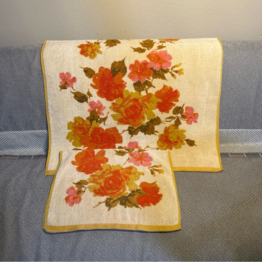 Vintage Bath Towel Hand Towel Set Lot Pink Yellow Roses Luxury Callaway 70s